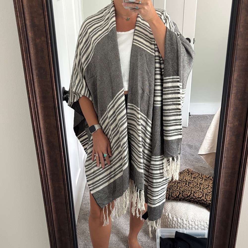 H&M Gray and Cream Striped Throw
